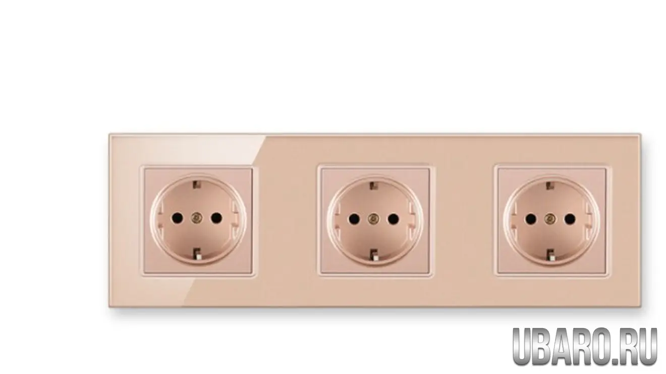 Розетка тройная золотая DS-258-G3(39)
